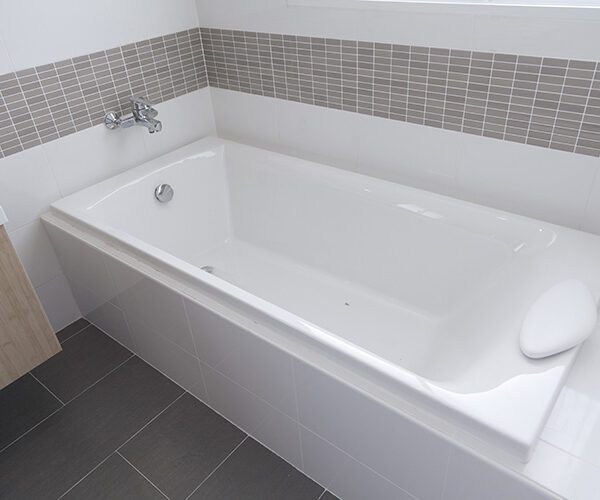 Bathtub Reglazing: Answers To Your Most Common Questions