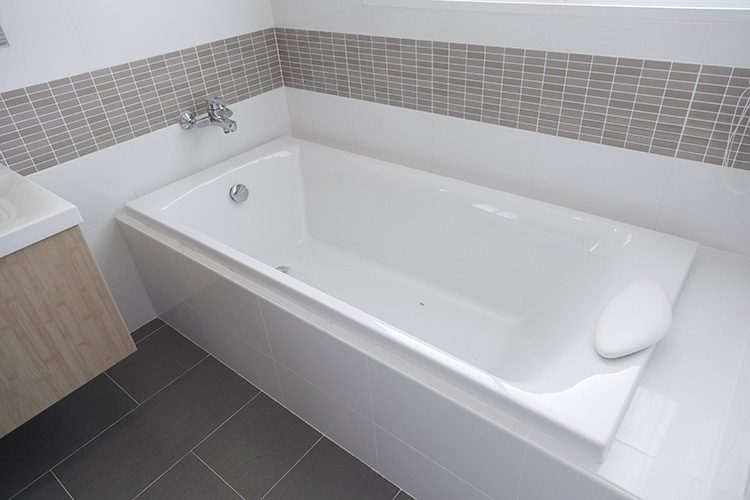 Bathtub Reglazing: Answers To Your Most Common Questions
